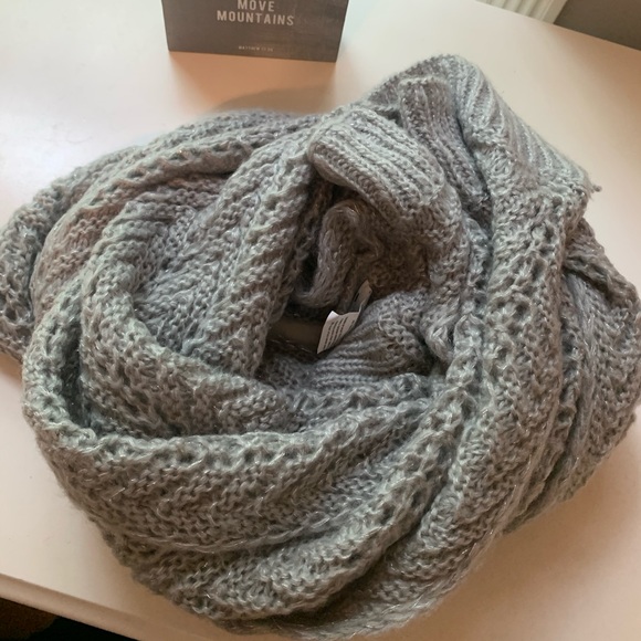 Cozy blanket scarf - Picture 1 of 4